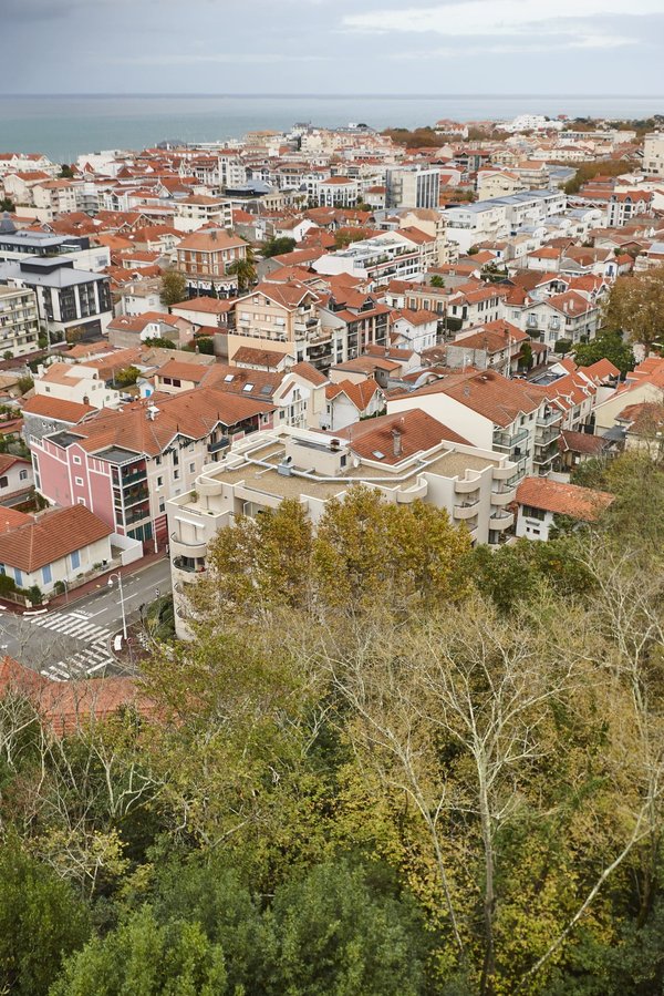 Quels sont les meilleurs endroits pour observer les étoiles dans une grande ville ?